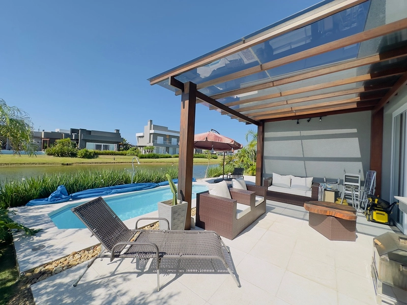 EXCELENTE CASA ALTO PADRÃO EM CONDOMÍNIO COM PISCINA : 24ª foto da galeria de imagens do imóvel