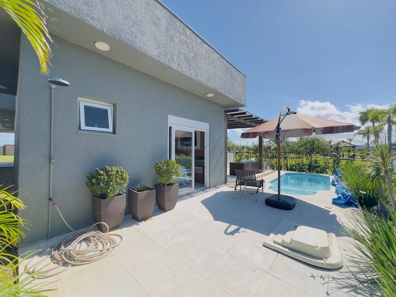 EXCELENTE CASA ALTO PADRÃO EM CONDOMÍNIO COM PISCINA : 26ª foto da galeria de imagens do imóvel