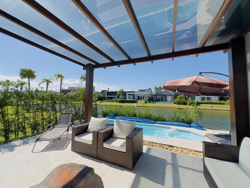 EXCELENTE CASA ALTO PADRÃO EM CONDOMÍNIO COM PISCINA : 25ª foto da galeria de imagens do imóvel