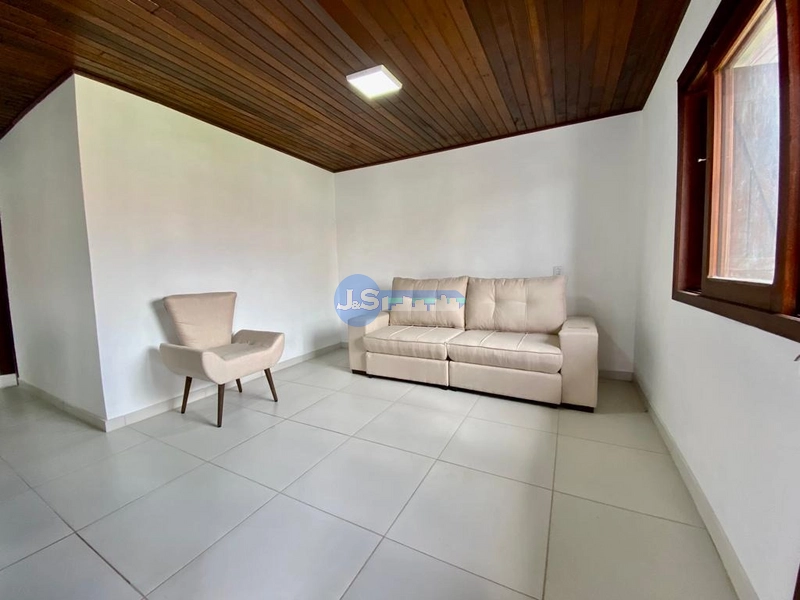 EXCELENTE CASA NO ARPOADOR: 33ª foto da galeria de imagens do imóvel
