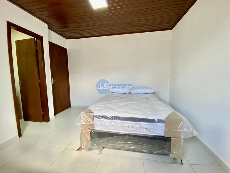 EXCELENTE CASA NO ARPOADOR: 23ª foto da galeria de imagens do imóvel