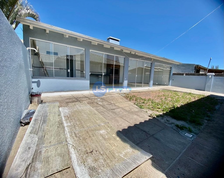 EXCELENTE CASA NO ARPOADOR: 3ª foto da galeria de imagens do imóvel