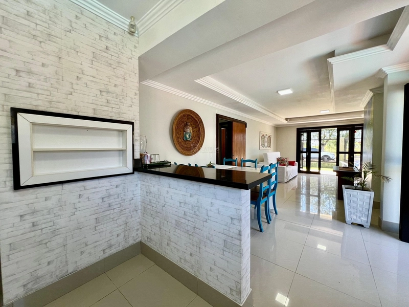 CASA DE PRAIA EM LAJE PERTO DO MAR: 17ª foto da galeria de imagens do imóvel