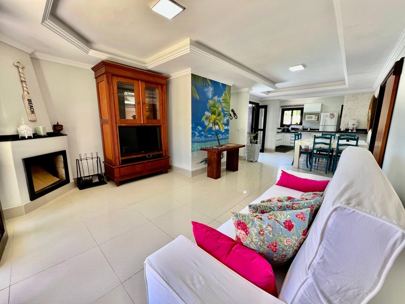 CASA DE PRAIA EM LAJE PERTO DO MAR: 25ª foto da galeria de imagens do imóvel