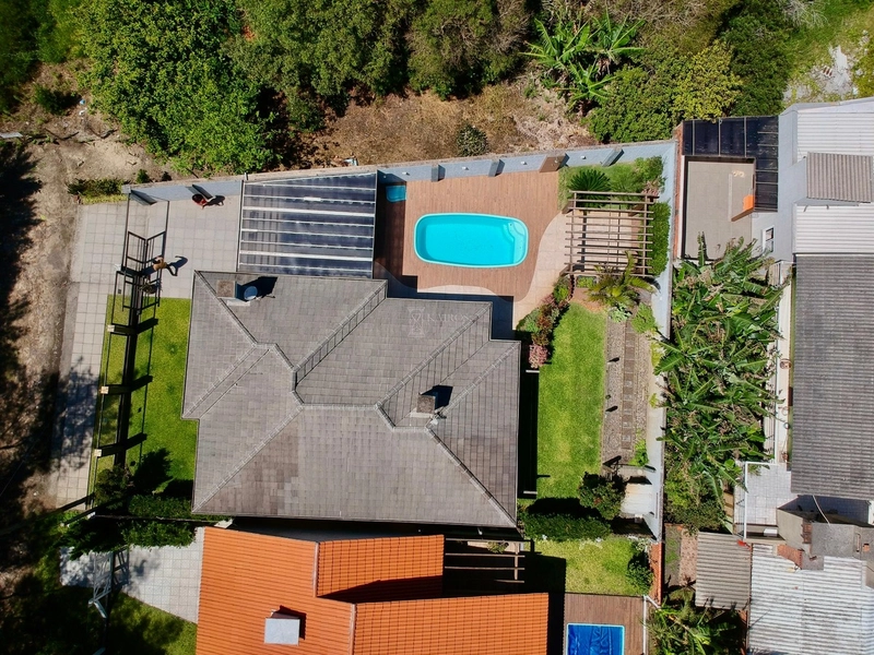 CASA DE PRAIA EM LAJE PERTO DO MAR: 3ª foto da galeria de imagens do imóvel
