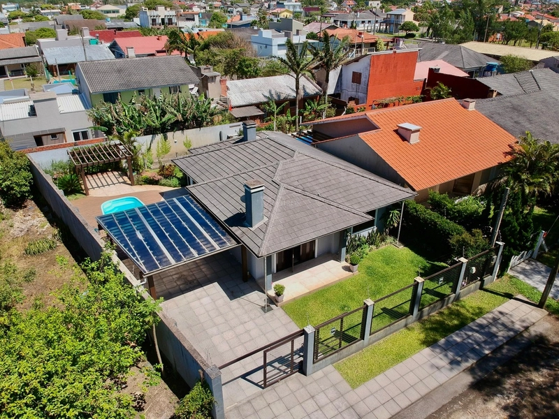 CASA DE PRAIA EM LAJE PERTO DO MAR: 6ª foto da galeria de imagens do imóvel