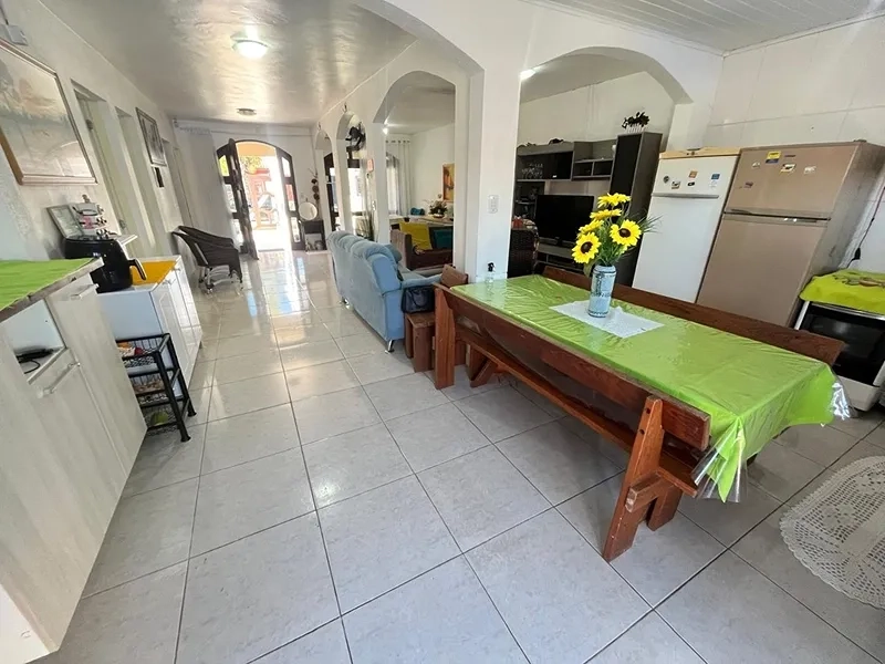 EXCELENTE CASA COM PISCINA: 4ª foto da galeria de imagens do imóvel