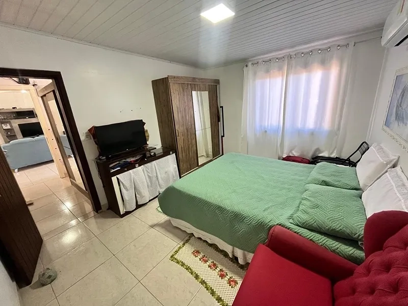 EXCELENTE CASA COM PISCINA: 13ª foto da galeria de imagens do imóvel