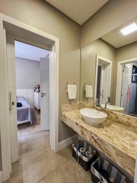 EXCELENTE CASA ALTO PADRÃO EM CONDOMÍNIO: 6ª foto da galeria de imagens do imóvel