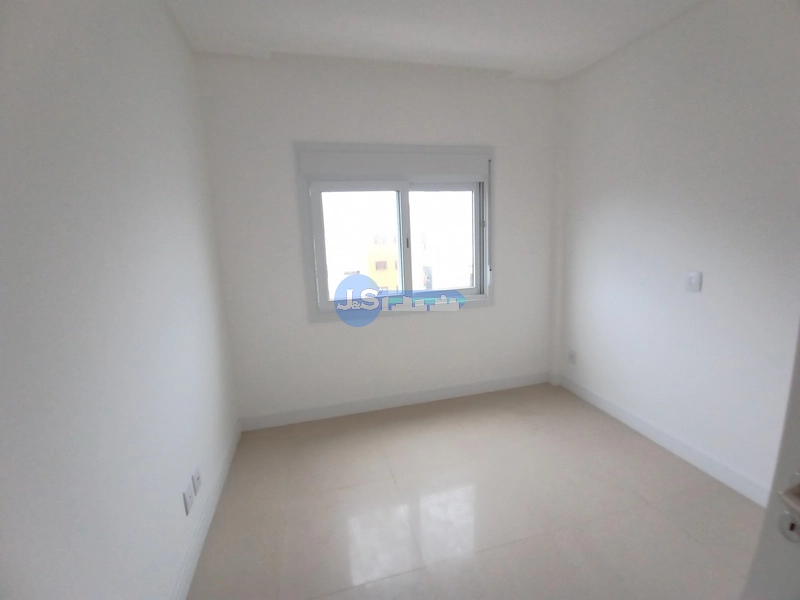 APARTAMENTO EM CAPÃO DA CANOA: 3ª foto da galeria de imagens do imóvel