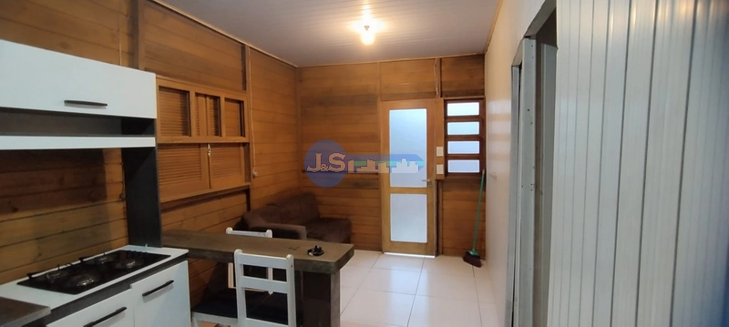 EXCELENTE TERRENO COM CASA LOCALIZADO EM RAINHA DO MAR: 6ª foto da galeria de imagens do imóvel