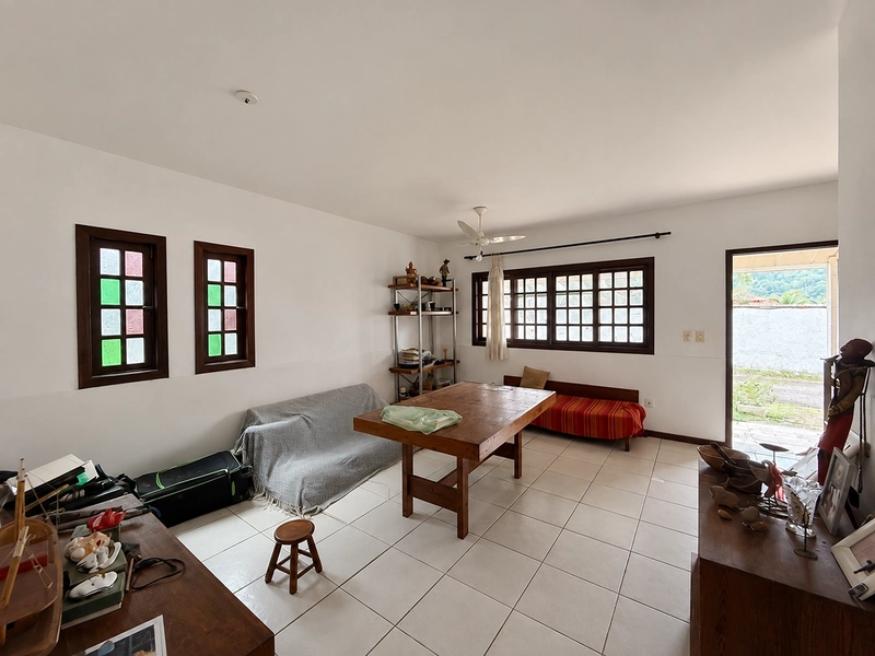 CASA LINEAR COM 3 QUARTOS SENDO 1 SUITE NO RECANTO DE ITAIPUAÇU POR R$480.000,00 - 120m2 A.C - 360m2 A.T: 7ª foto da galeria de imagens do imóvel