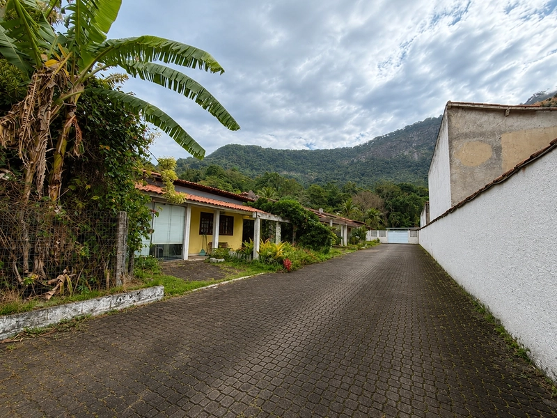 CASA LINEAR COM 3 QUARTOS SENDO 1 SUITE NO RECANTO DE ITAIPUAÇU POR R$480.000,00 - 120m2 A.C - 360m2 A.T: 10ª foto da galeria de imagens do imóvel