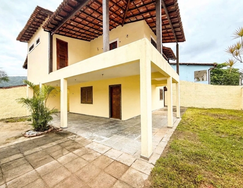 Casa de esquina: 2ª foto da galeria de imagens do imóvel