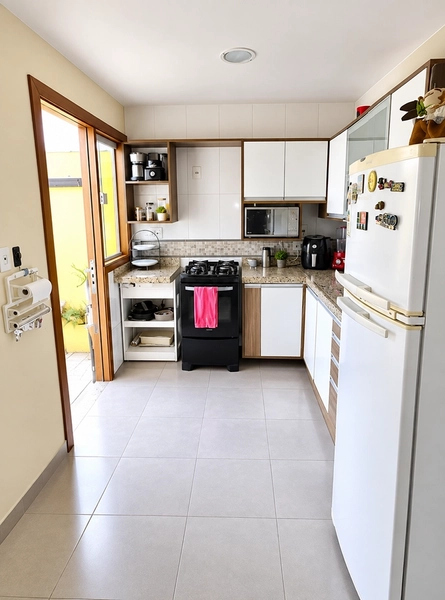 CASA DUPLEX COM 3 QUARTOS NO MARAVISTA POR R$700.000,00 - A.T 342m2 , A.C 118m2: 6ª foto da galeria de imagens do imóvel
