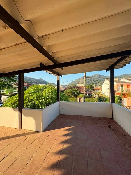 CASA LINEAR 3 QUARTOS COM TERRAÇO : 2ª foto da galeria de imagens do imóvel