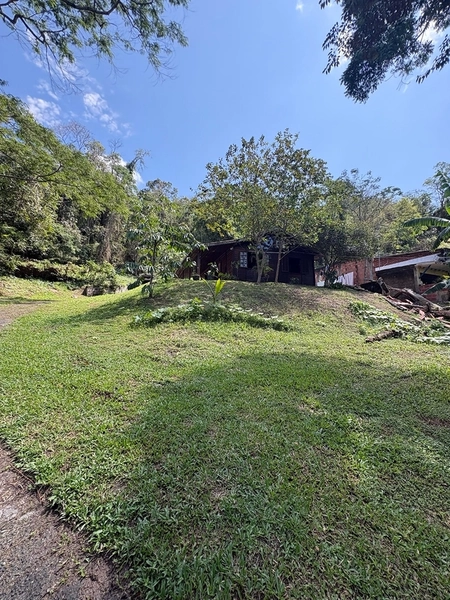 CHALÉ TODO LINEAR COM 3 QUARTOS EM SERRA GRANDE POR R$450.000,00 : 3ª foto da galeria de imagens do imóvel