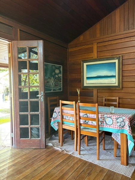 CHALÉ TODO LINEAR COM 3 QUARTOS EM SERRA GRANDE POR R$450.000,00 : 5ª foto da galeria de imagens do imóvel