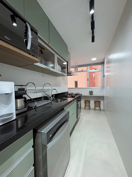 APARTAMENTO COM 2 QUARTOS SENDO 1 SUÍTE EM ICARAI - MOBILIADO E COM VAGA DE GARAGEM : 12ª foto da galeria de imagens do imóvel