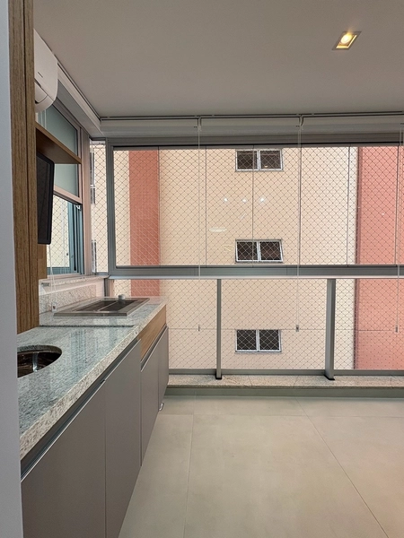 APARTAMENTO COM 2 QUARTOS SENDO 1 SUÍTE EM ICARAI - MOBILIADO E COM VAGA DE GARAGEM : 10ª foto da galeria de imagens do imóvel