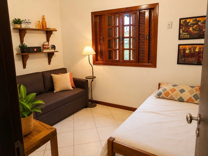 CASA DUPLEX COM 4 QUARTOS SENDO 1 SUÍTE EM ITAIPU POR R$890.000,00 - A.C 180m2 , A.T 360m2: 10ª foto da galeria de imagens do imóvel
