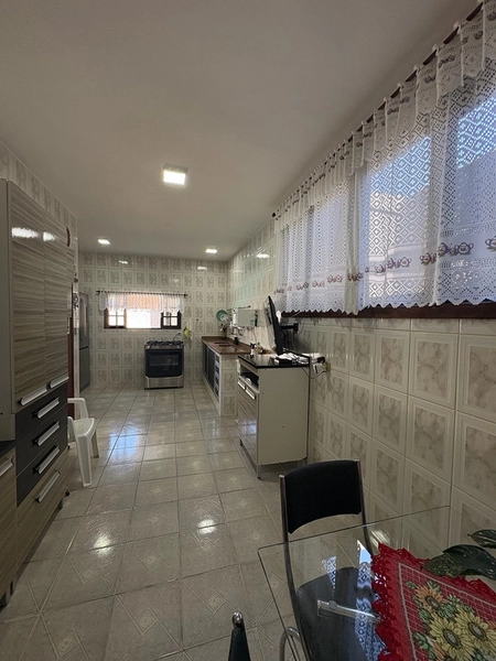 CASA LINEAR COM 3 QUARTOS SENDO 1 SUITE EM PIRATININGA: 7ª foto da galeria de imagens do imóvel