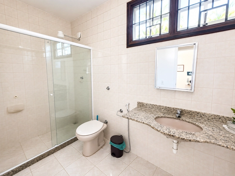 CASA LINEAR COM 3 QUARTOS SENDO 2 SUÍTES NO MARAVISTA - ITAIPU POR R$950.000,00 - 250m2: 6ª foto da galeria de imagens do imóvel
