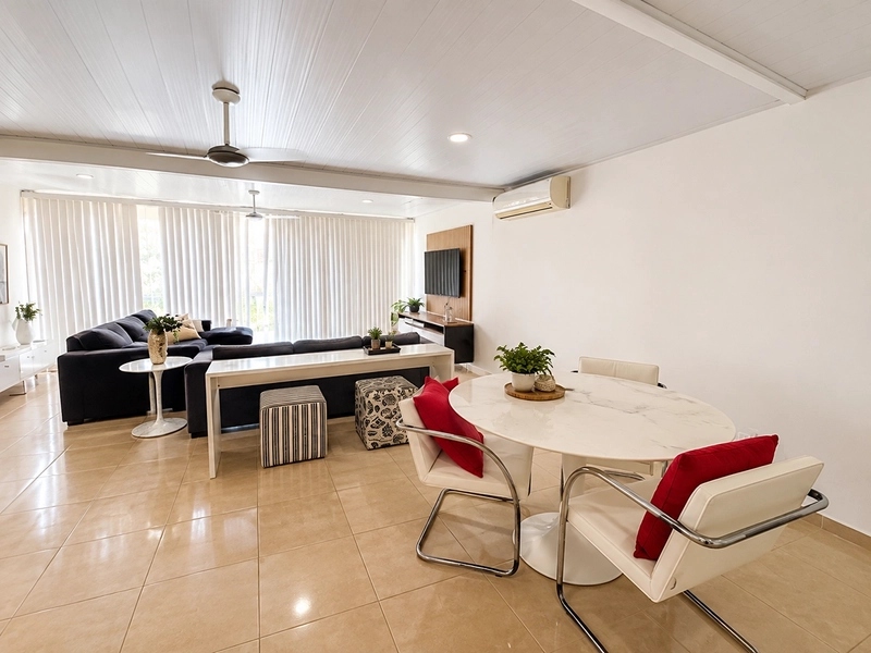 CASA COM 4 QUARTOS SENDO 3 SUÍTES EM PIRATININGA POR R$1.575.000,00 - 120m2: 12ª foto da galeria de imagens do imóvel