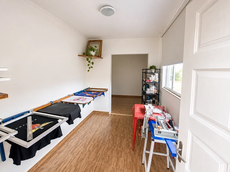 CASA COM 4 QUARTOS SENDO 3 SUÍTES EM PIRATININGA POR R$1.575.000,00 - 120m2: 14ª foto da galeria de imagens do imóvel