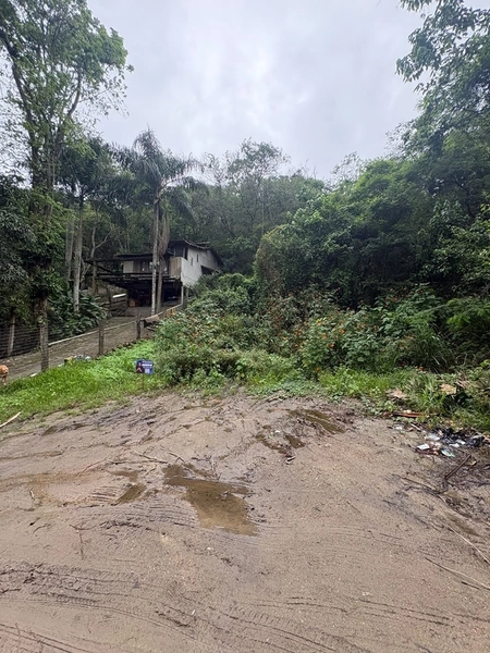 TERRENO EM ITAIPU POR R$250.000,00 - 450m2: 2ª foto da galeria de imagens do imóvel