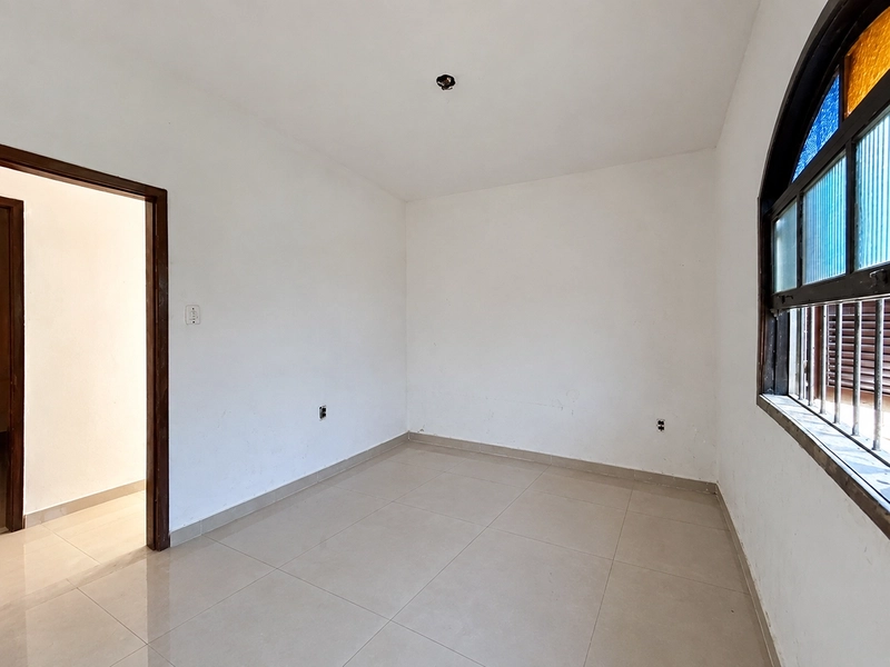 CASA DUPLEX COM 3 QUARTOS SENDO 1 SUITE EM ITAIPU POR R$670.000,00 - A.T 360m2 ; A.C 251m2: 13ª foto da galeria de imagens do imóvel