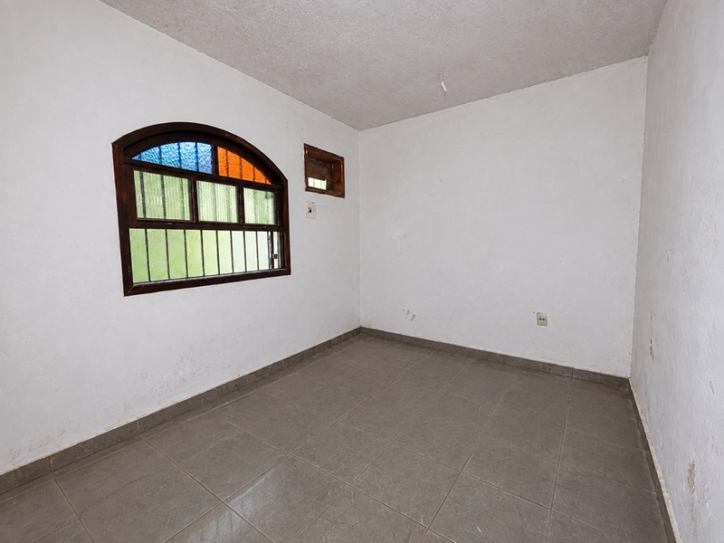 CASA DUPLEX COM 3 QUARTOS SENDO 1 SUITE EM ITAIPU POR R$670.000,00 - A.T 360m2 ; A.C 251m2: 7ª foto da galeria de imagens do imóvel