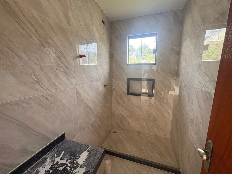 CASA LINEAR COM 2 QUARTOS EM ITAIPUAÇU : 10ª foto da galeria de imagens do imóvel