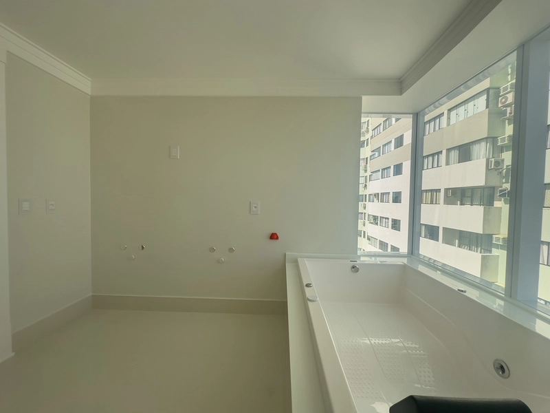 Frente Mar 4 suítes e 3 Vagas no One Tower em até 100 vezes: 30ª foto da galeria de imagens do imóvel