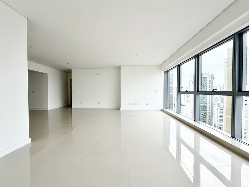 Apartamento com 4 suítes e 3 vagas no Vitra By Pininfarina em BC.: 9ª foto da galeria de imagens do imóvel