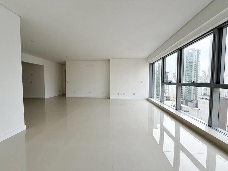 Apartamento com 4 suítes e 3 vagas no Vitra By Pininfarina em BC.: 4ª foto da galeria de imagens do imóvel