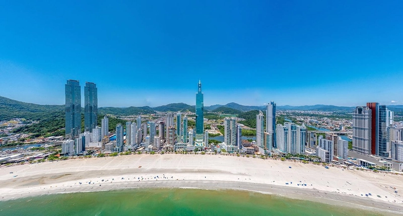 Frente Mar 4 suítes e 3 Vagas no One Tower em até 100 vezes: 2ª foto da galeria de imagens do imóvel