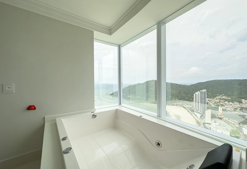 Frente Mar 4 suítes e 4 Vagas no One Tower em até 100 vezes: 40ª foto da galeria de imagens do imóvel