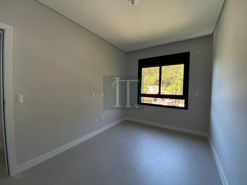 Apartamento 2 domritórios sendo 1 suítes em Canasvieiras - Florianópolis : 3ª foto da galeria de imagens do imóvel