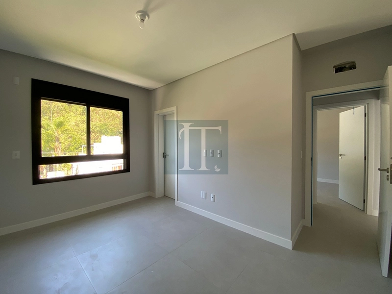 Apartamento 2 domritórios sendo 1 suítes em Canasvieiras - Florianópolis : 2ª foto da galeria de imagens do imóvel