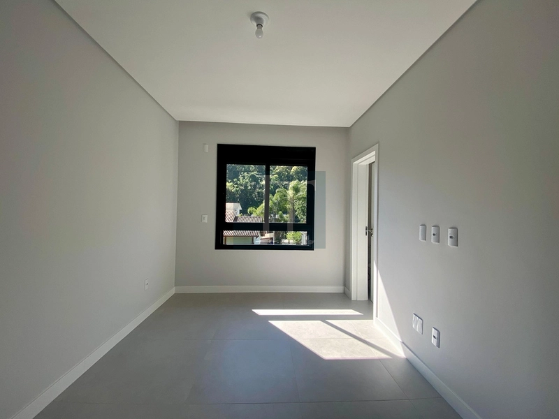 Apartamento 2 domritórios sendo 1 suítes em Canasvieiras - Florianópolis : 13ª foto da galeria de imagens do imóvel