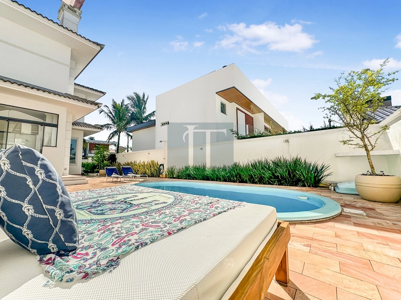 Casa com 5 quartos à venda em Jurerê Internacional : 9ª foto da galeria de imagens do imóvel