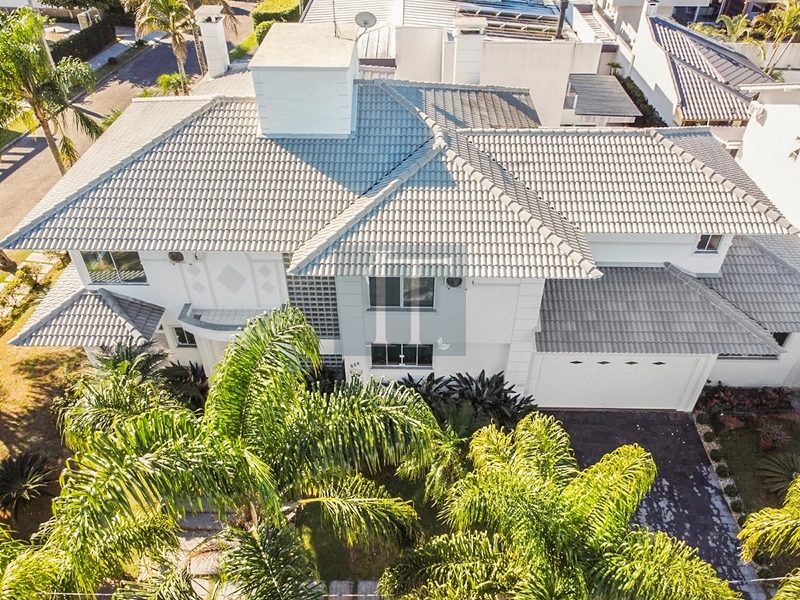 Casa com 5 quartos à venda em Jurerê Internacional : 3ª foto da galeria de imagens do imóvel