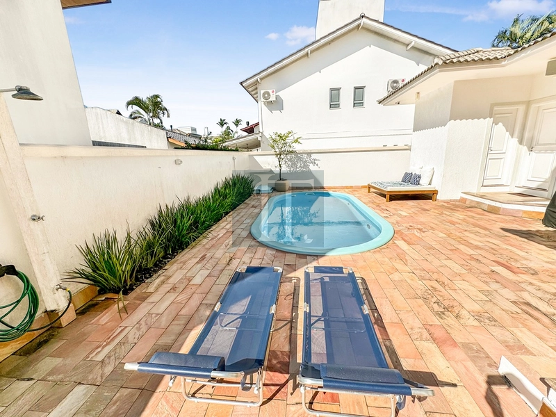 Casa com 5 quartos à venda em Jurerê Internacional : 8ª foto da galeria de imagens do imóvel
