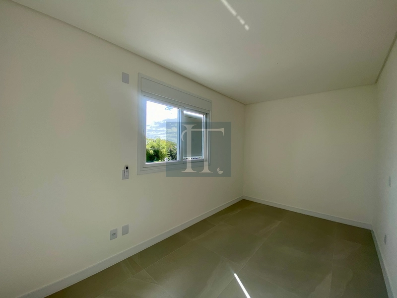 Apartamento à venda na Cachoeira Bom Jesus  – 2 quartos com vista mar, a 50 m da praia: 14ª foto da galeria de imagens do imóvel