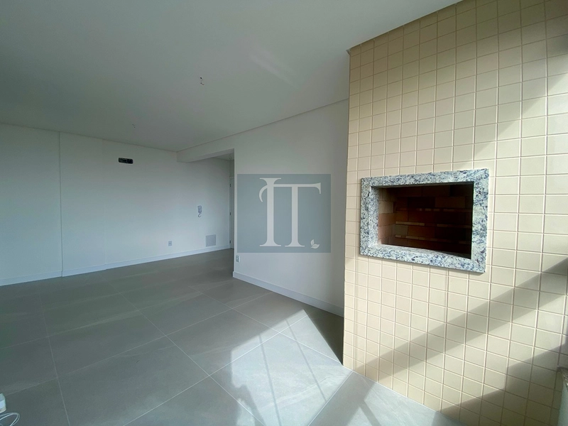 Apartamento à venda na Cachoeira Bom Jesus  – 2 quartos com vista mar, a 50 m da praia: 9ª foto da galeria de imagens do imóvel