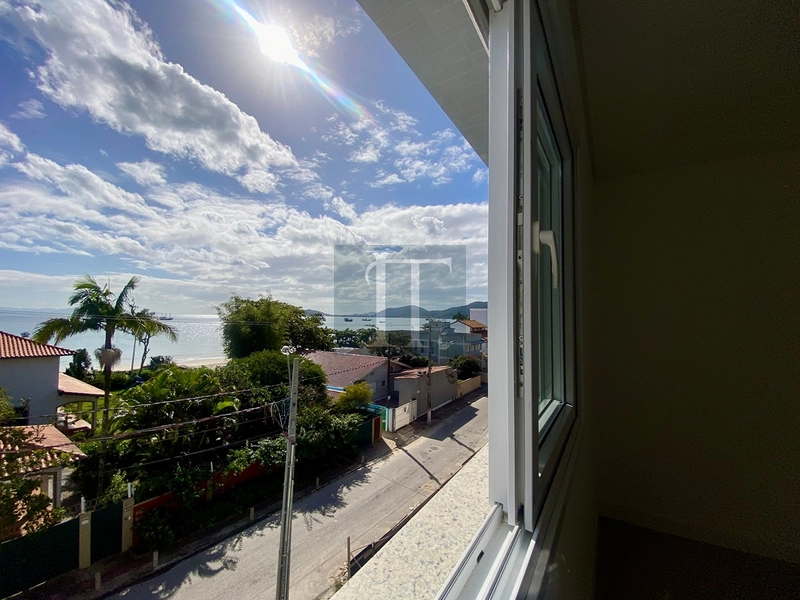 Apartamento à venda na Cachoeira Bom Jesus  – 2 quartos com vista mar, a 50 m da praia: 15ª foto da galeria de imagens do imóvel
