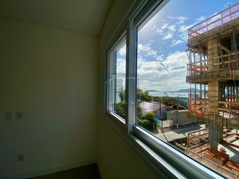 Apartamento à venda na Cachoeira Bom Jesus  – 2 quartos com vista mar, a 50 m da praia: 16ª foto da galeria de imagens do imóvel