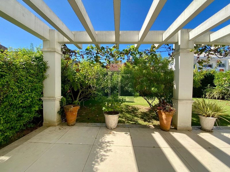Casa com 5 quartos à venda em Jurerê Internacional: 17ª foto da galeria de imagens do imóvel