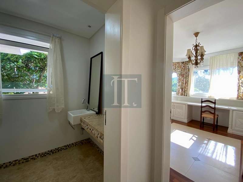 Casa com 5 quartos à venda em Jurerê Internacional: 31ª foto da galeria de imagens do imóvel